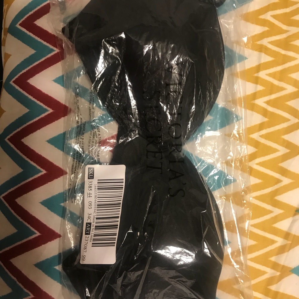 Victoria secret wireless bra